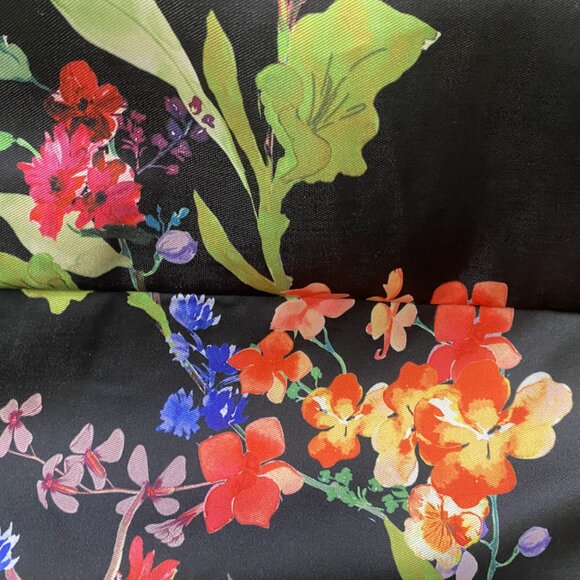 2-Piece Black Lace & Floral Satin Dress – Elegant Evening or Prom Look - Picture 7 of 11